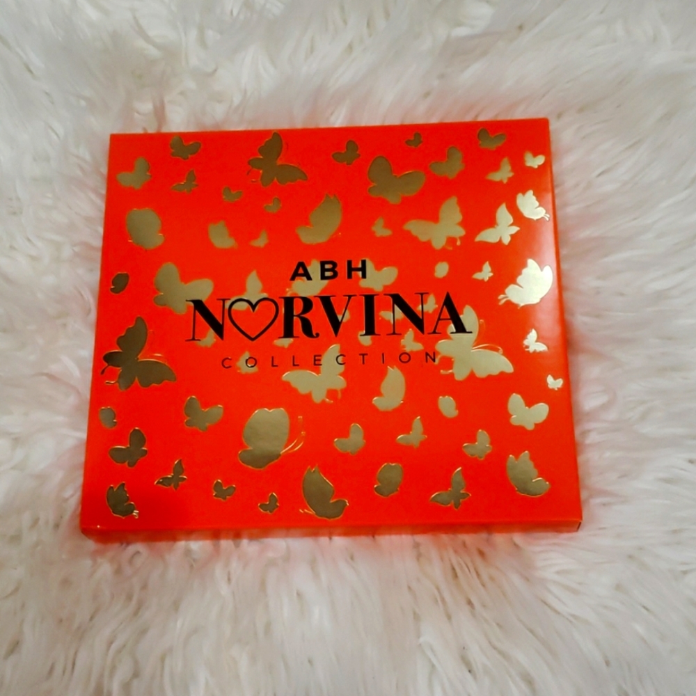 ABH Norvina eye shadow palette